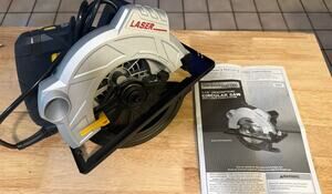Chicago Electric 7-1/4" 12A Corded Circular Saw w/ Laser Guide System NEW